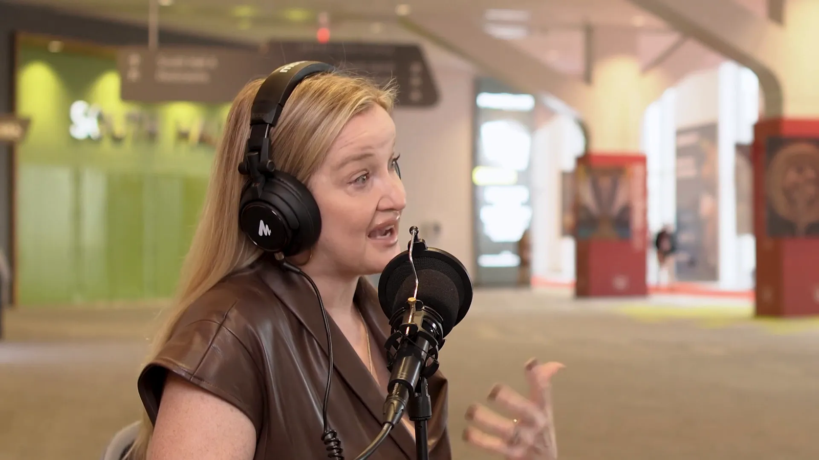 Cate Scaglione sharing insights on boudoir photography